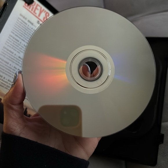 Grey's Anatomy Season One DVD - Picture 5 of 6